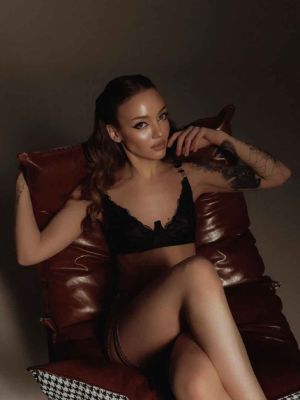 Оля , 8 921 030-21-28 Оля  — экспресс-знакомство для секса от 8000